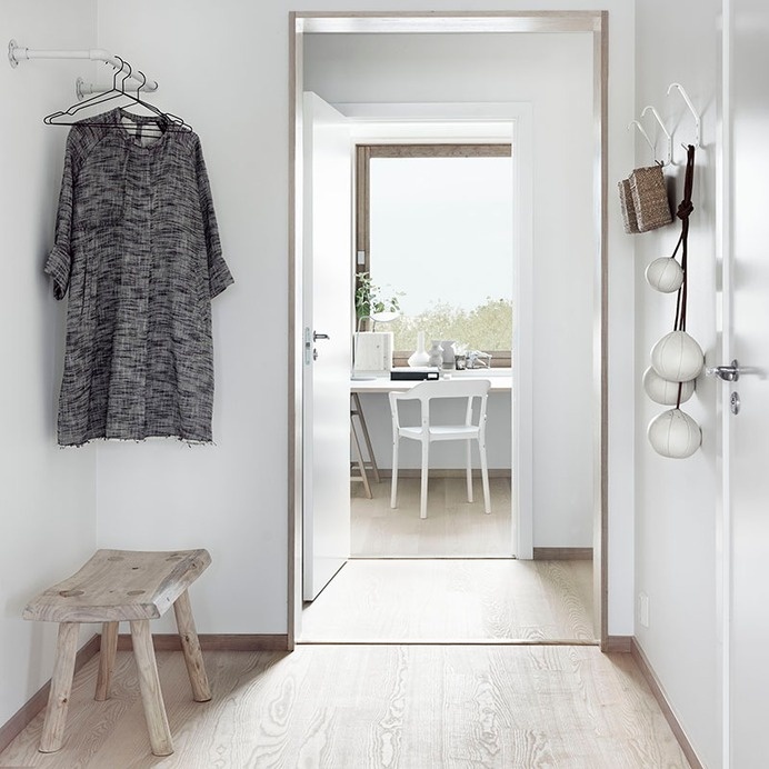 The Design Chaser: Interior Styling | The Simple Hanger #interior #design #decor #deco #decoration