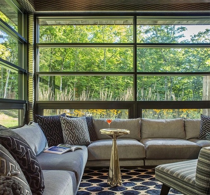 Woodshed Vermont Guest House / Birdseye Design