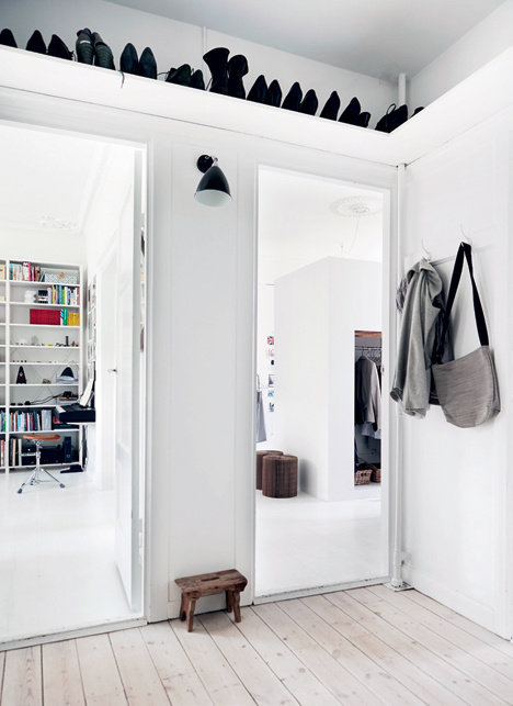 Home of architect Friederike Faller. Photo by Mikkel Adsbol. #friederikefaller #mikkeladsbol #entryway