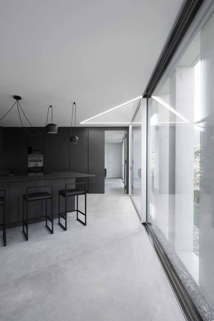 Concrete Villa by DF_DC
