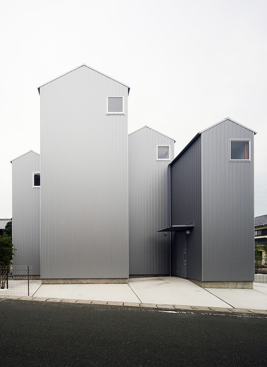 House in Kossi / Shuhei Goto Architects