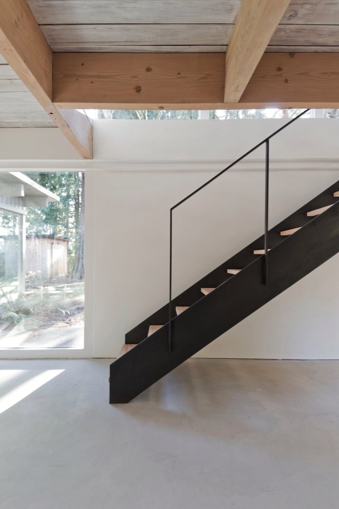 North Vancouver House by Scott & Scott Architects. #scottandscottarchitects #staircase #minimal