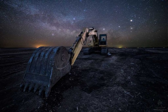 South Dakota's Amazing Night Skies: Landscape and Astrophotography by Aaron J. Groen