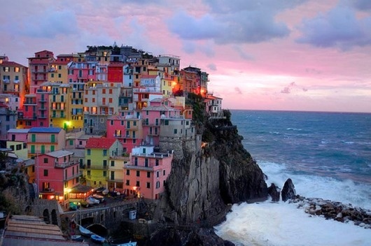 cinque terre, italy {colourful places & spaces} « plenty of colour #urbanism #architecture