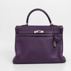 HERMÈS sought-after style icons handbag