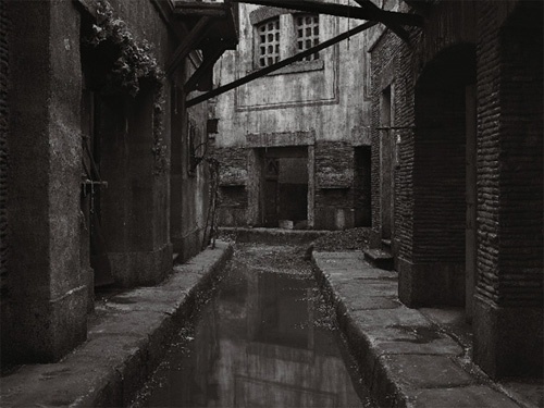listras #crewdson #rome #white #cinecitt #photography #gregory #sanctuary #cube