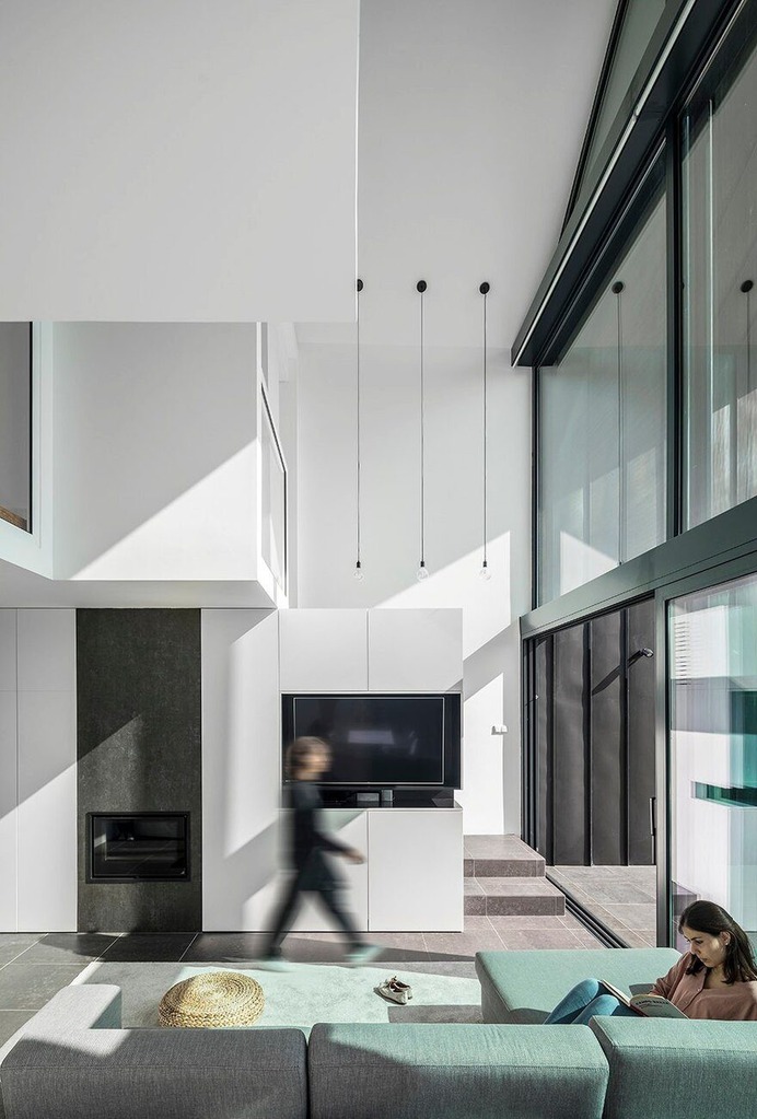 Arch House, Portugal / Frari Arquitetura