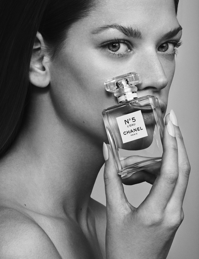 CHANEL / Director :Mark Cant