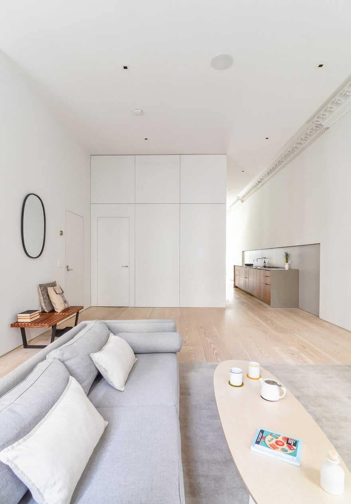 Minimal Modern Flatiron Apartment