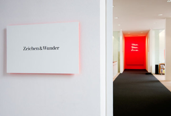 Zeichen #design #identity #branding