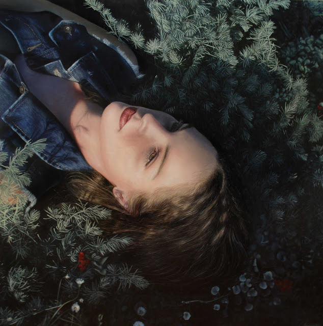 Hyperrealistic Oil Portraits of Women by Bronwyn Hill