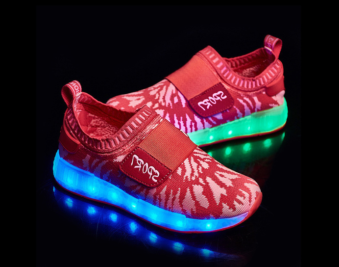 2016 new children's shoes luminous red