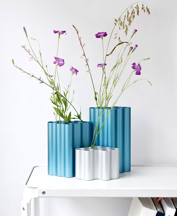 Nuage Cloud Vases by Bouroullec Brothers