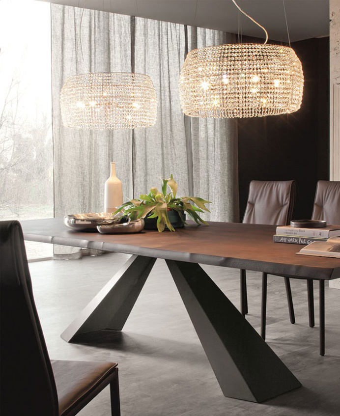 Eliot Table Collection