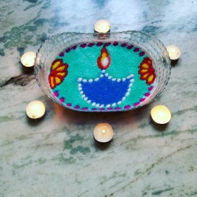 Simple And Easy Floating Rangoli.