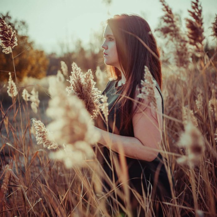 Vibrant Fashion and Lifestyle Photography by Anika Stiegler