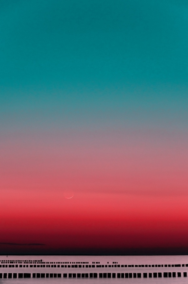 nøt too bad. #teal #palette #photography #colour #gradient #corral #peaceful #skyline