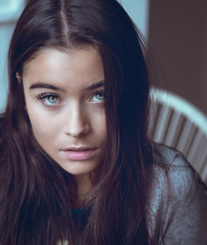 Beautiful Portrait Photography by Pisal Chan
