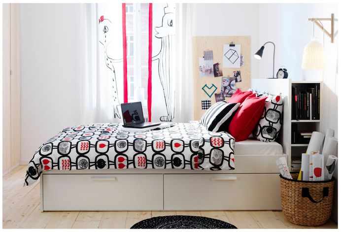 23 Ways to Upgrade Your Dorm Room for $25 or Less | Brit + Co