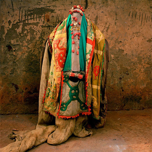 phyllis galembo photographer photography west african masquerade #west #african #masks #ido #suits
