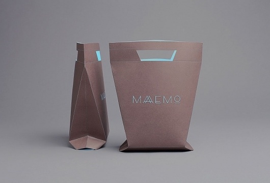 Graphic-ExchanGE - a selection of graphic projects #packaging #bag #brand #lego