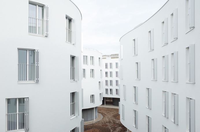 Apartments on Ave. Maréchal Fayolle by SANAA