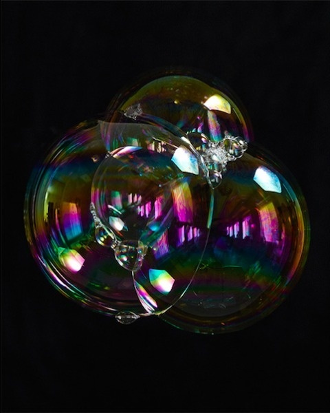 'Bubbles' by Gustav Almestål | PICDIT #photo #photography #shape