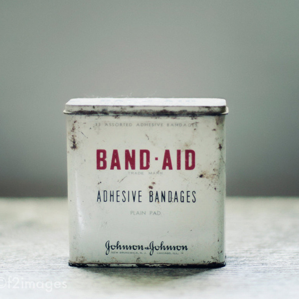 Old Band Aid packaging #aid #old #packaging #simple #tin #vintage #band