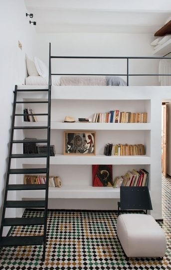 Loft with bookcase – modern boy's room #inspiration #interior #bookcase