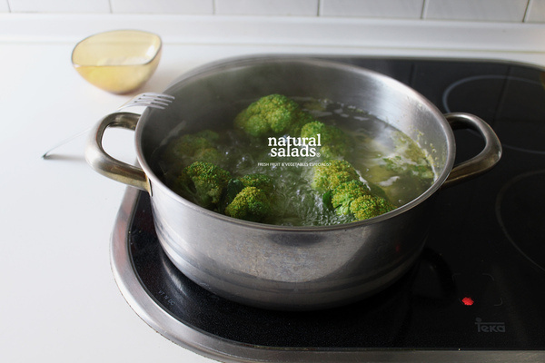 Natural salads on Behance #logo #brand