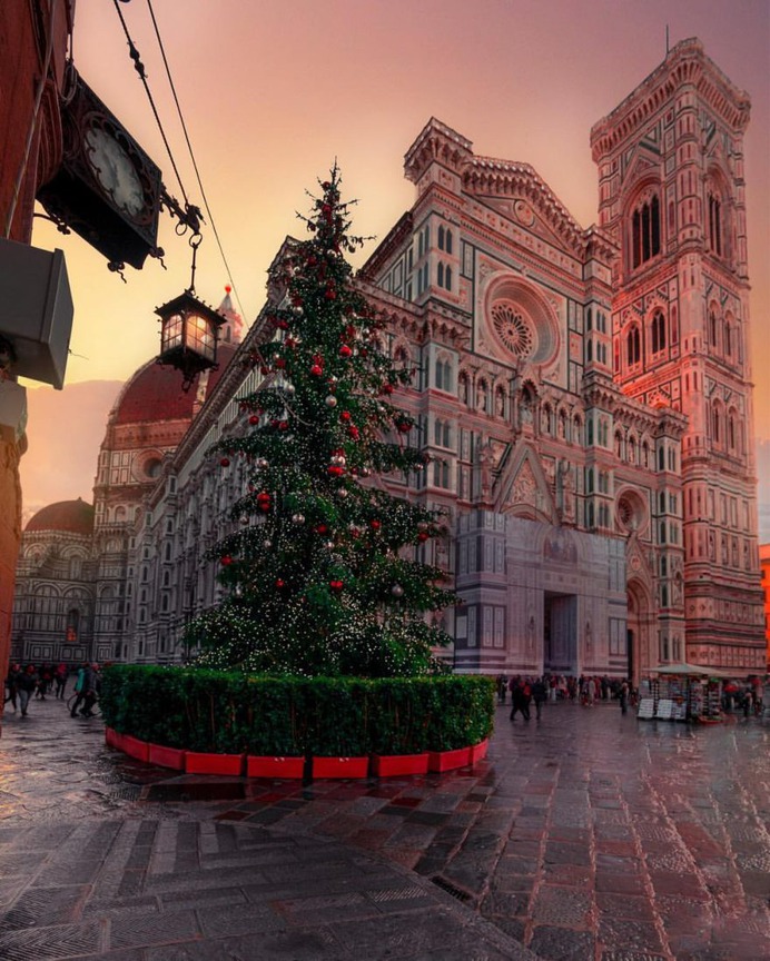 Majestic Architecture and Street Photography by Dorian Pellumbi