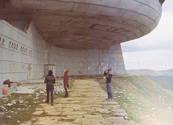 Monument #path #peak #buzludzha