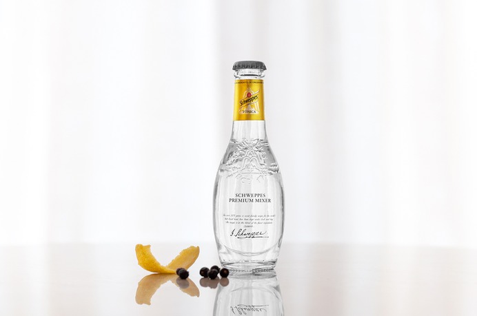 Schweppes packaging. morillas branding on Behance