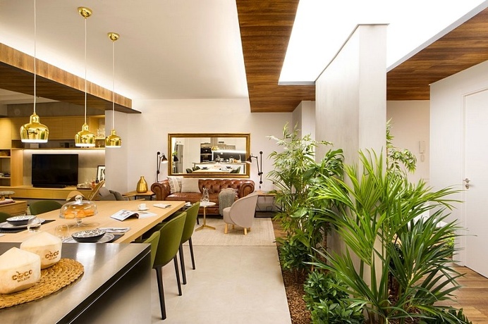 Suite For Ten – Flat in Barcelona's Eixample Neighbourhood / Egue y Seta