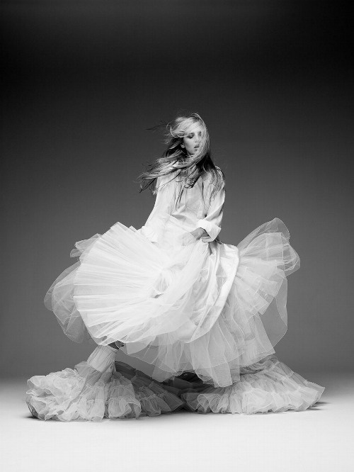 Fashion Photography #white #black #photography #and #fashion #dress