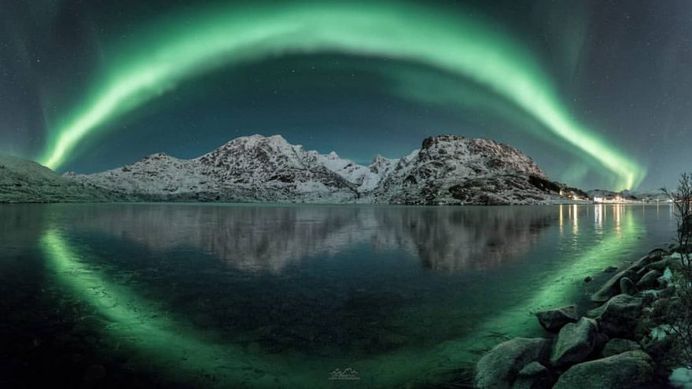 Lofoten Arctic Photography: Aurora Borealis and Northern Winter Wonderland