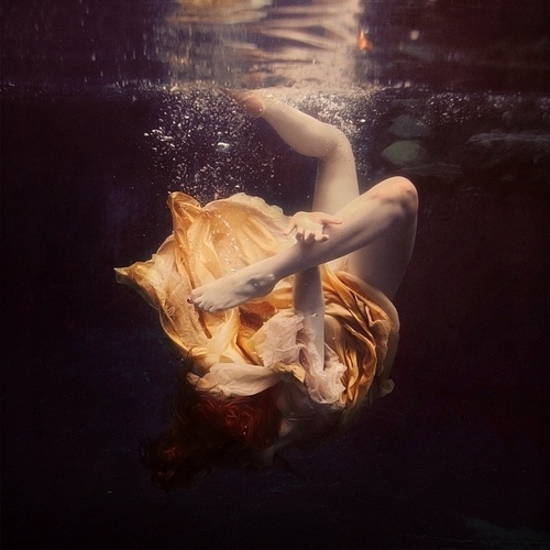 Brooke Shaden #brooke #woman #bubbles #yellow #cloth #photography #shaden #underwater