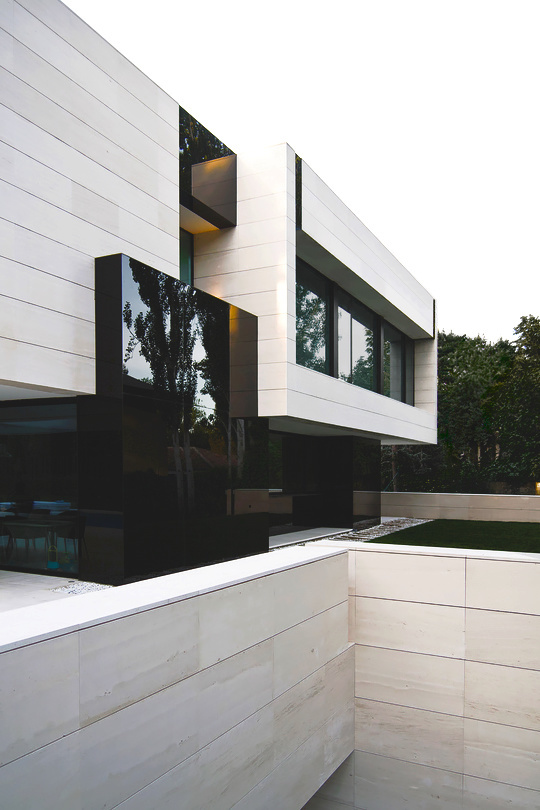 Park Residence – Designed by: A-cero Architects