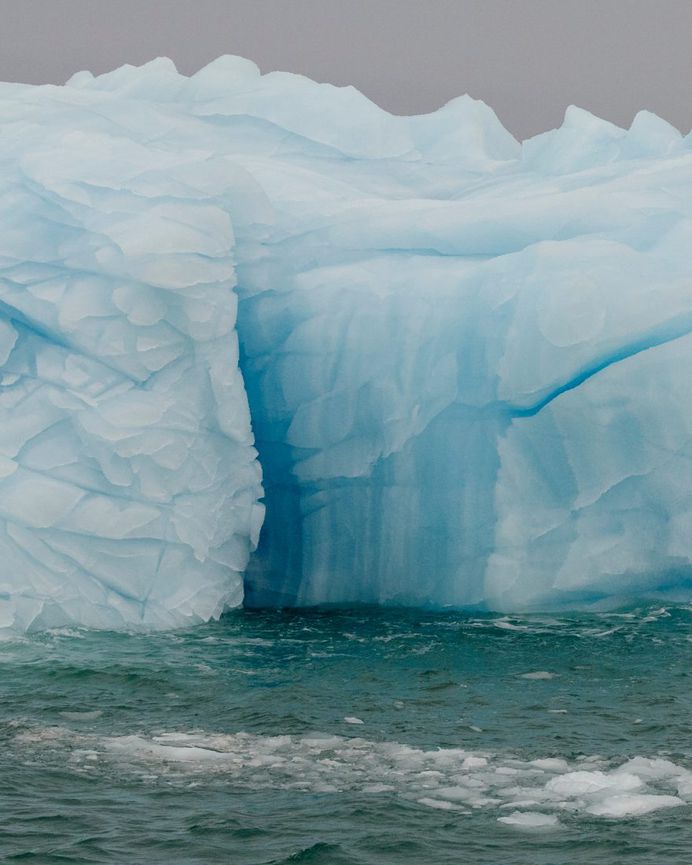 Photographer Nick Cobbing Captures Amazing Arctic Landscapes