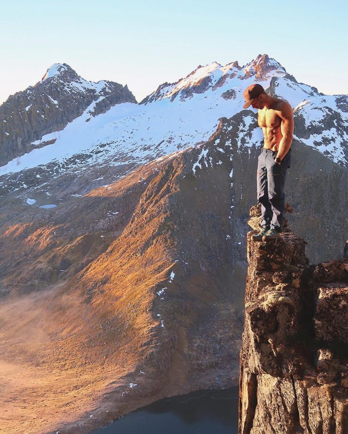 Stunning Adventure and Climbing Photography by Jørgen Øyehaug