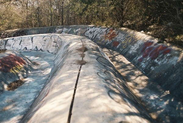 T H E D I G G E S T . C O M #bmx #run #snake #boost #ditch #skateboard