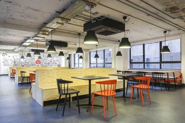Google Campus, un garaje para crear sinergias entre start-ups » Blog del Diseño #lamps #space #chairs
