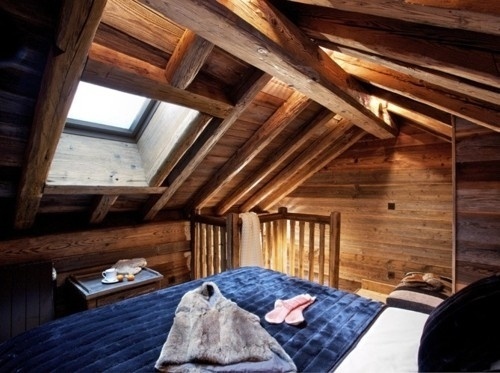 Google Reader (76) #cabin #wood #bedroom