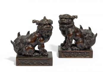 Pair seated Shishi