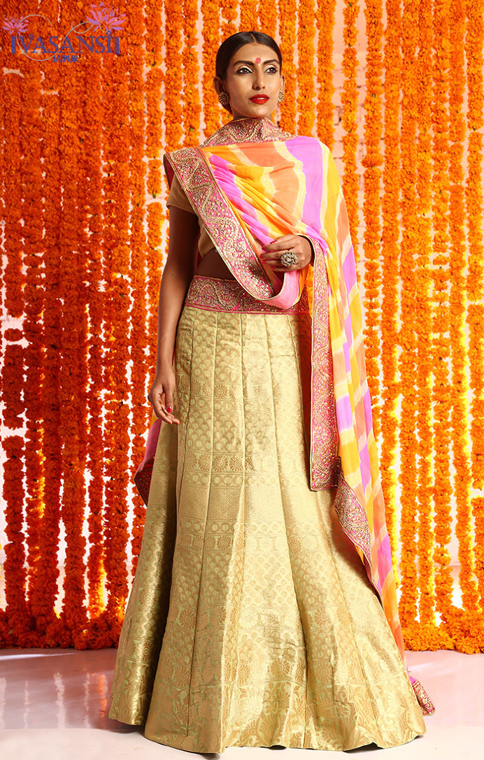 Vasansi Jaipur is an online designer store that is essentially well-suited in obliging the masses as it has a lovely combination of Indian s