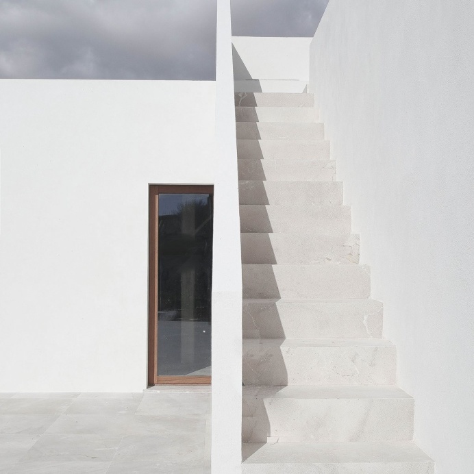 Outdoor stairway. Eco-House Sa Cabaneta by Munarq Studio. #stairway