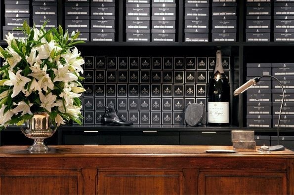 Barker Black hipshop in Los Angeles. #losangeles #barkerblack #design #hipshops #fashion #footwear