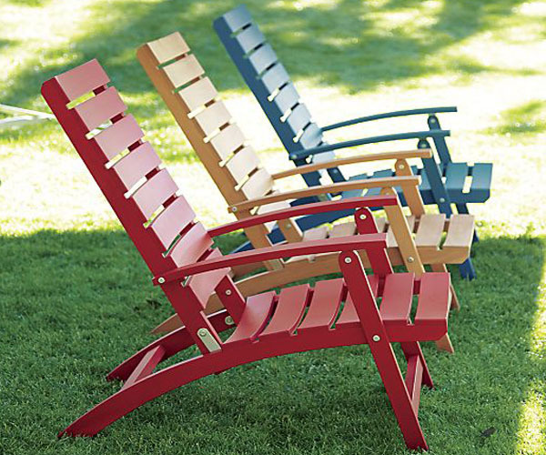 Easy folding beach lounger, with deep and comfy seats, perfect to laze about in the sun. #design #product #furniture #industrial #outdoor #fun