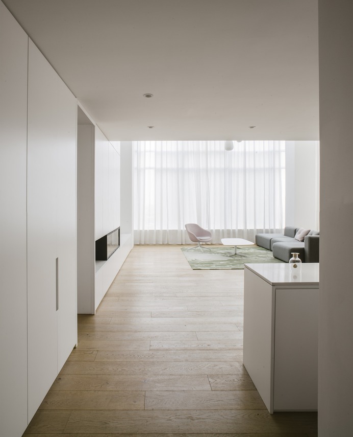 TC Apartment by Office ZHU