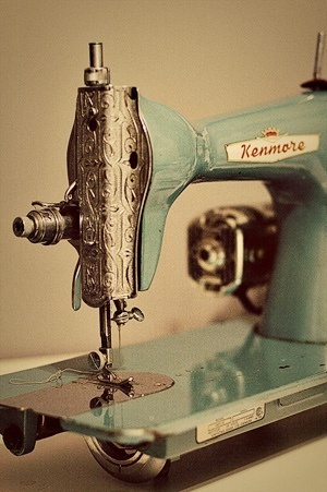 vintage sewing machine #machine #vintage #sewing